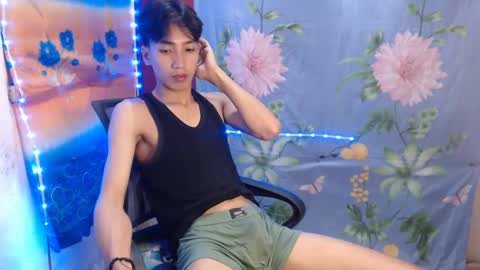 Snapshot of tastylicious_kim chatting on 02-04-25, 01:16 Ask me online show from 02-04-25, 01:16