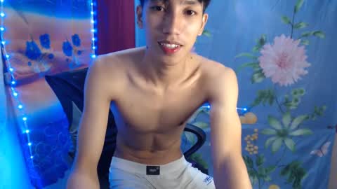 Snapshot of tastylicious_kim chatting on 02-09-25, 12:19 Ask me online show from 02-09-25, 12:19