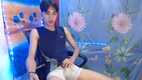Snapshot of tastylicious_kim chatting on 03-03-25, 01:31 Ask me online show from 03-03-25, 01:31