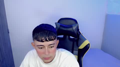 Snapshot of tatannn_ chatting on 11-05-25, 09:59 T A T A N online show from 11-05-25, 09:59