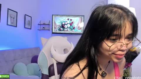 Snapshot of tati_reyes chatting on 03-27-26, 01:11 Tatiana --- Schedule Monday to Sundays 800 to 200 UTC-5 online show from 03-27-26, 01:11