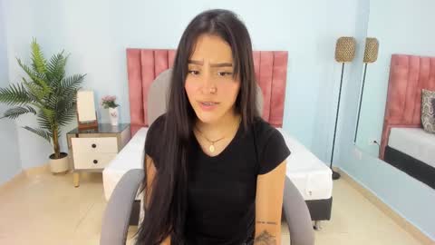 Tati Saldarriaga online show from 02-16-26, 07:54