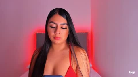 Snapshot of tatiana_2000 chatting on 01-28-25, 10:23 Tatiana online show from 01-28-25, 10:23