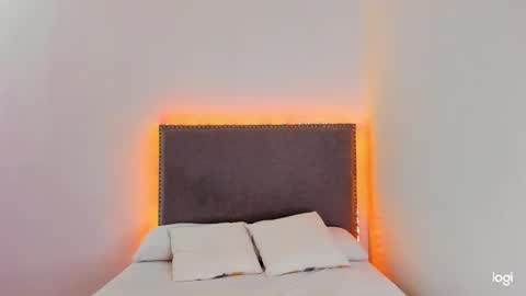 Snapshot of tatiana_2000 chatting on 02-26-25, 08:11 Tatiana online show from 02-26-25, 08:11