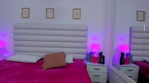 tatiana_arboleda online show from 10-20-25, 11:21