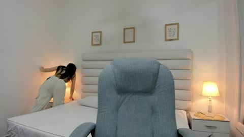 tatiana_arboleda online show from 04-14-26, 03:45