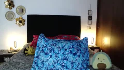 Snapshot of tatiana_monteros chatting on 10-27-25, 04:16 tatiana_monteros online show from 10-27-25, 04:16