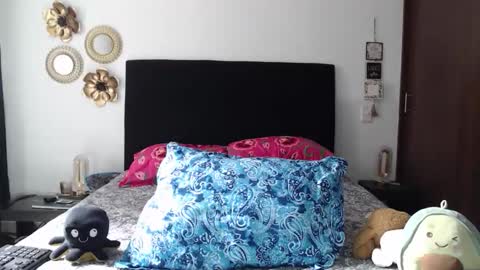 Snapshot of tatiana_monteros chatting on 10-27-25, 04:22 tatiana_monteros online show from 10-27-25, 04:22