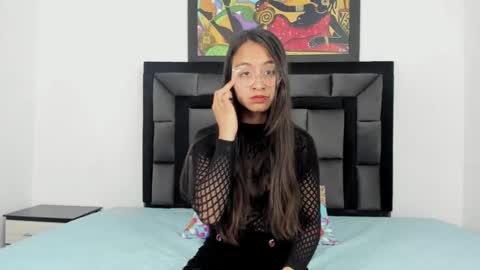 Tati online show from 12-23-24, 01:35