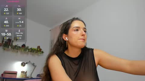 Snapshot of tatiannaz chatting on 09-16-25, 10:11 Tatianna online show from 09-16-25, 10:11