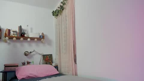 Snapshot of tatiannaz chatting on 12-04-25, 10:46 Tatianna online show from 12-04-25, 10:46