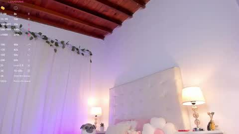 Tatiana      independent girl  online show from 09-18-25, 11:34