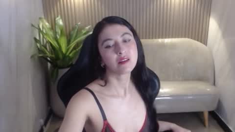 Snapshot of tatiscelis_tf chatting on 11-27-25, 12:51 TATIS online show from 11-27-25, 12:51