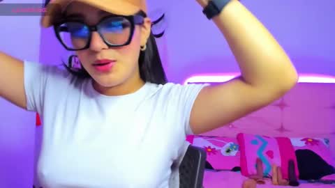 Snapshot of tatissdeliciuss chatting on 12-13-24, 01:37 Tatiss online show from 12-13-24, 01:37