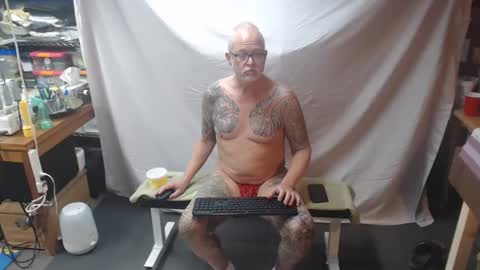 inkbator online show from 01-12-26, 04:01