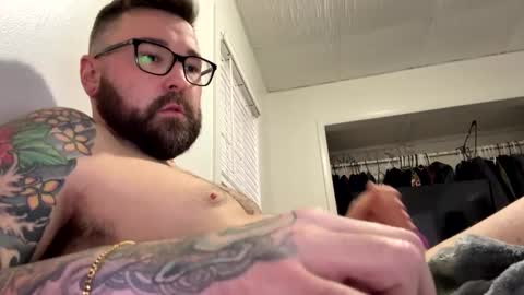 MrMrs online show from 12-31-24, 07:07