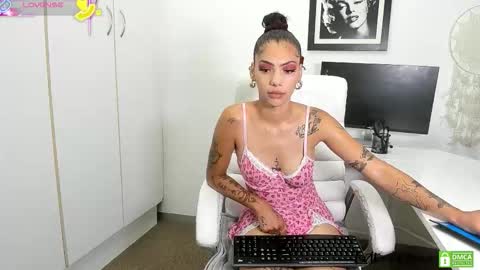 tattoedlexi_ online show from 12-17-25, 07:36