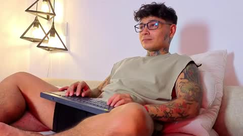 Snapshot of tattokoi chatting on 04-23-26, 04:57 tattokoi online show from 04-23-26, 04:57