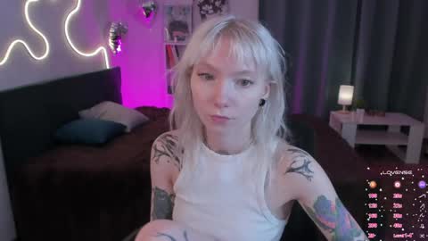 Snapshot of tattoo_artbaby chatting on 04-26-26, 06:55 tattoo_artbaby online show from 04-26-26, 06:55
