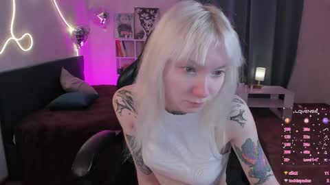 Snapshot of tattoo_artbaby chatting on 05-05-26, 01:13 tattoo_artbaby online show from 05-05-26, 01:13