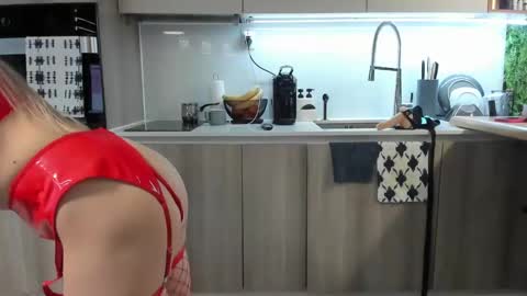 Nicole online show from 01-18-25, 01:51