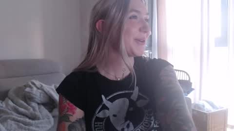 tattoobbgirl online show from 11-28-25, 03:25