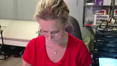 Lisa Lovely online show from 01-29-25, 08:14