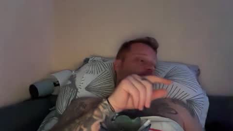 Snapshot of tattoomanforgirls chatting on 05-26-26, 04:08 tattoomanforgirls online show from 05-26-26, 04:08