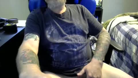 Snapshot of tattslovestattas1 chatting on 10-06-25, 04:37 tattslovestattas1 online show from 10-06-25, 04:37