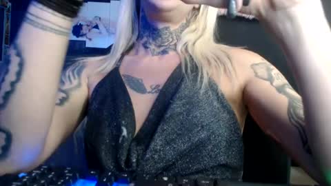tatuada_safada online show from 07-12-26, 11:51