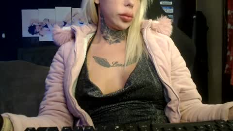 tatuada_safada online show from 07-14-26, 12:13
