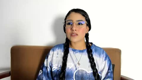 Snapshot of taty_gomez_ chatting on 06-11-26, 04:10 Tatiana Gomez online show from 06-11-26, 04:10