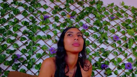 Snapshot of taty_miller chatting on 02-08-26, 01:14 Taty Miller online show from 02-08-26, 01:14