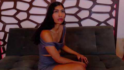 Snapshot of taty_miller chatting on 02-21-26, 07:04 Taty Miller online show from 02-21-26, 07:04