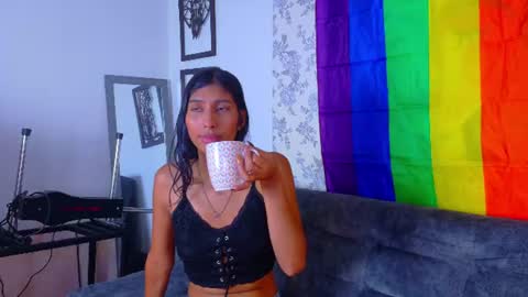 Snapshot of taty_miller chatting on 06-24-26, 08:41 Taty Miller online show from 06-24-26, 08:41