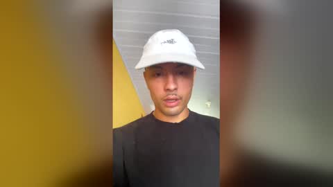 Snapshot of taulerfox chatting on 01-13-26, 01:05 Caito online show from 01-13-26, 01:05