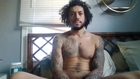 Snapshot of taurusbaeforever chatting on 11-14-25, 01:10 taurusbaeforever online show from 11-14-25, 01:10