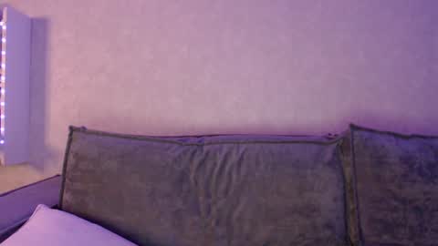 Diana online show from 01-24-25, 03:13