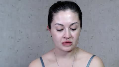 Taya online show from 11-30-25, 09:08