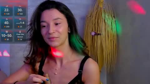 TayaKayan online show from 11-30-25, 09:35