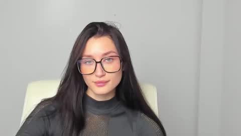 Snapshot of tayavibe chatting on 11-21-25, 12:48 Taya online show from 11-21-25, 12:48