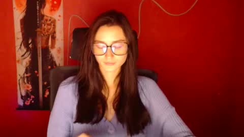 Snapshot of tayavibe chatting on 11-28-25, 07:00 Taya online show from 11-28-25, 07:00