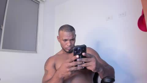 Snapshot of tayler_waka chatting on 12-19-24, 01:07 Tyler online show from 12-19-24, 01:07