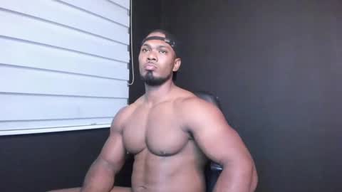 Snapshot of tayler_waka chatting on 01-24-25, 12:52 Tyler online show from 01-24-25, 12:52