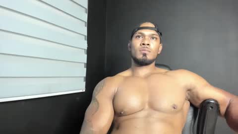 Snapshot of tayler_waka chatting on 02-12-25, 01:19 Tyler online show from 02-12-25, 01:19