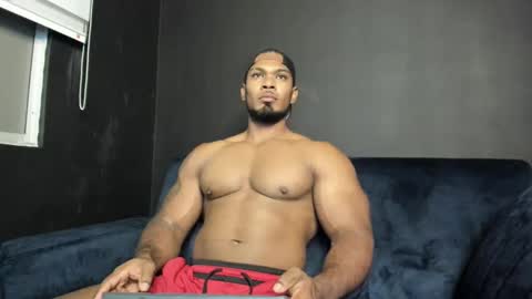 Snapshot of tayler_waka chatting on 02-19-25, 12:25 Tyler online show from 02-19-25, 12:25