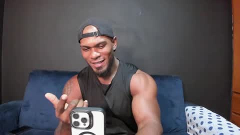 Snapshot of tayler_waka chatting on 09-25-25, 11:08 Tyler online show from 09-25-25, 11:08