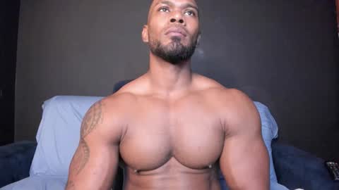 Snapshot of tayler_waka chatting on 10-20-25, 12:11 Tyler online show from 10-20-25, 12:11