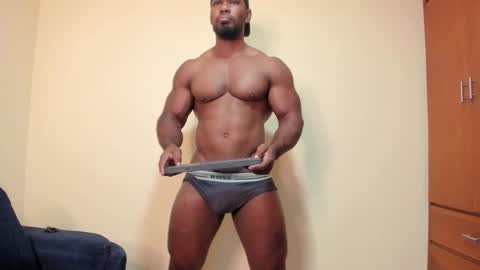 Snapshot of tayler_waka chatting on 11-04-25, 09:25 Tyler online show from 11-04-25, 09:25