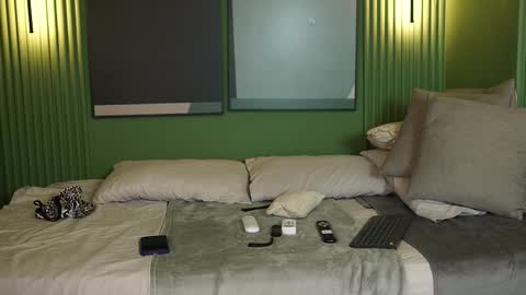 Teylor  Kim online show from 09-27-25, 06:24